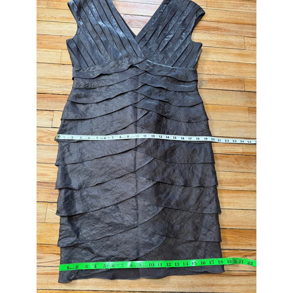 Adrianna Papell | Silver Shimmery Shutter Pleat Short Cocktail Dress | Size 14 - Picture 13 of 14